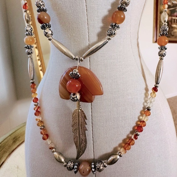 Vintage Totem Bear Southwestern Necklace - Picture 3 of 16